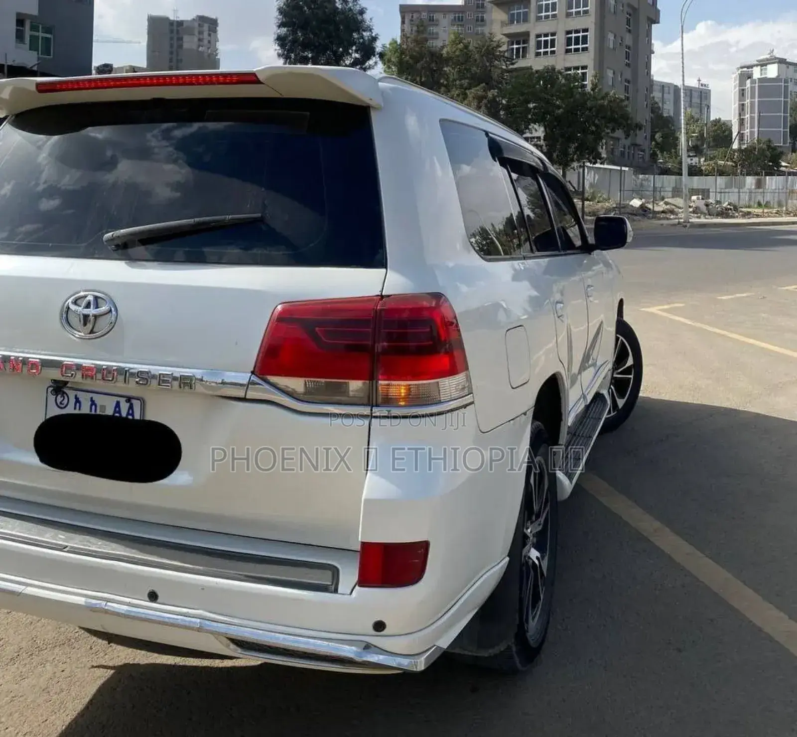 Toyota Land Cruiser 2012 White