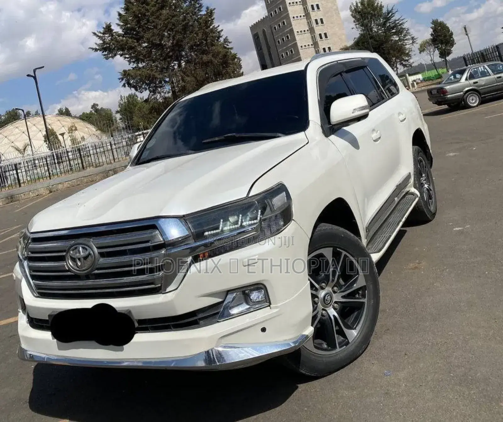 Toyota Land Cruiser 2012 White