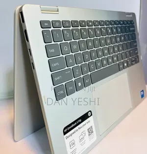 New Laptop HP OmniBook 5 Flip 16GB Intel Core 7 SSD 512GB