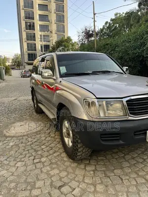 Toyota Land Cruiser 2000 Silver