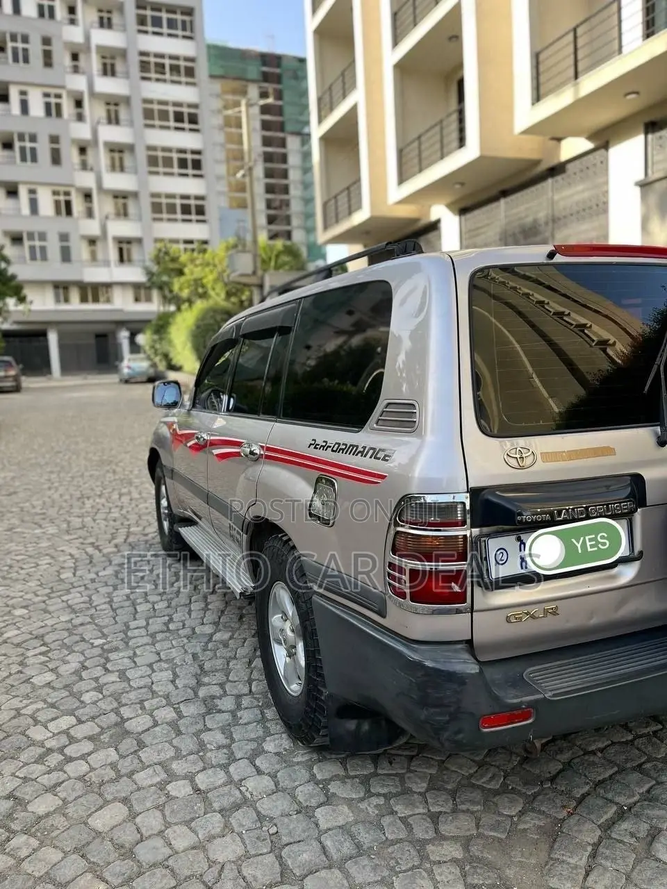 Toyota Land Cruiser 2000 Silver