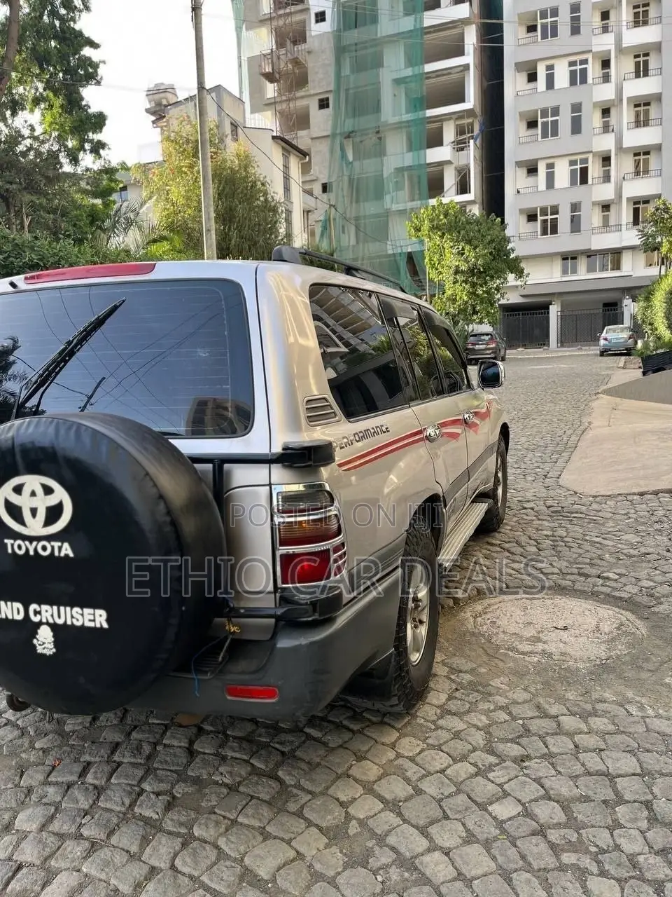 Toyota Land Cruiser 2000 Silver