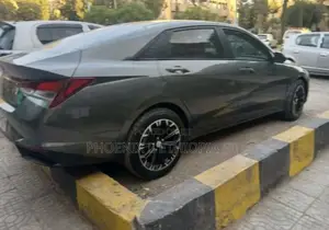 Hyundai Avante 2021 Gray