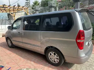 Hyundai Starex 2015 Silver