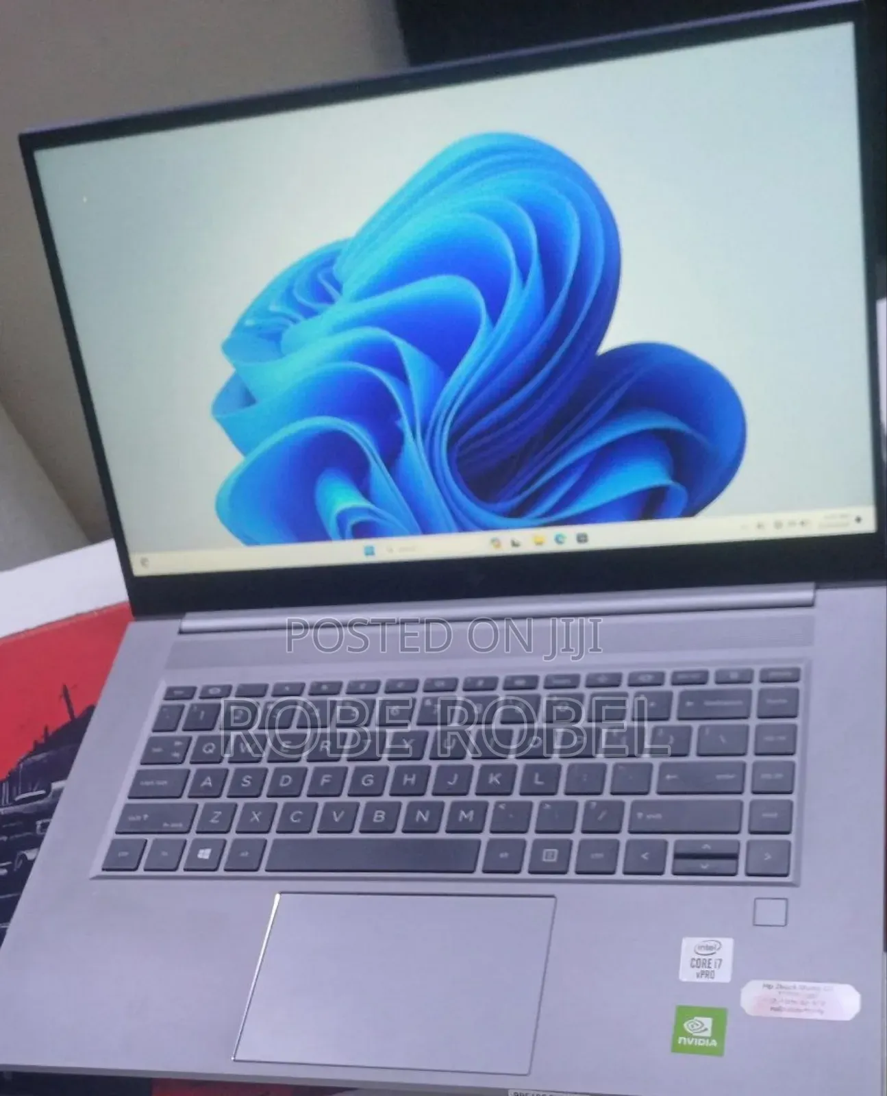 New Laptop HP ZBook Fury 17 G7 16GB Intel Core i7 SSD 512GB