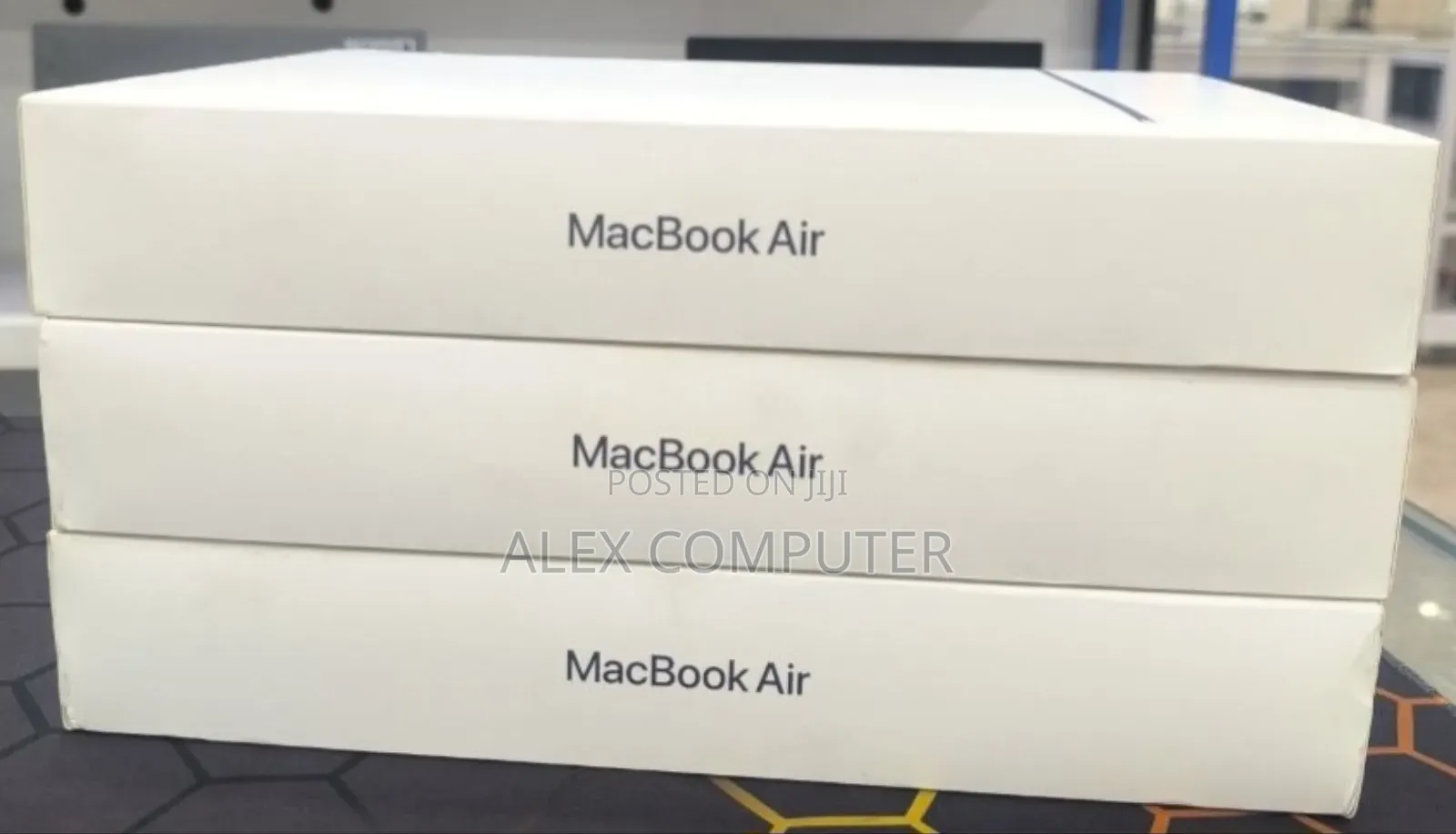New Laptop Apple MacBook Air 2026 M5 13-inch 16GB Apple M5 SSD 512GB