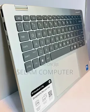 New Laptop HP OmniBook 5 16" 16GB Intel Core 7 SSD 512GB