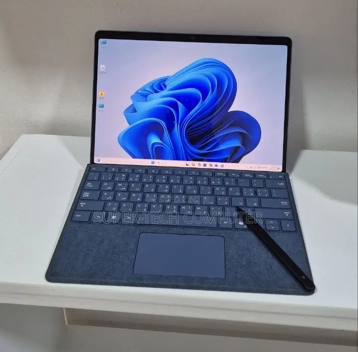 New Microsoft Surface Pro 11th Edition, a Copilot+ PC 16GB SSD 512GB