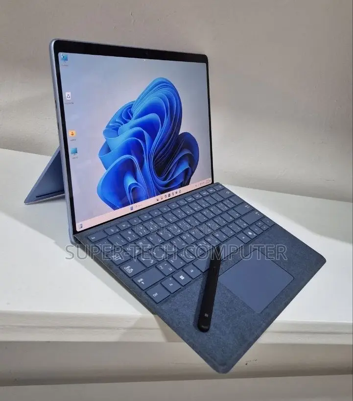 New Microsoft Surface Pro 11th Edition, a Copilot+ PC 16GB SSD 512GB
