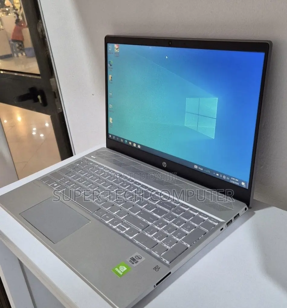 New Laptop HP Pavilion 15 8GB Intel Core i5 SSD 512GB