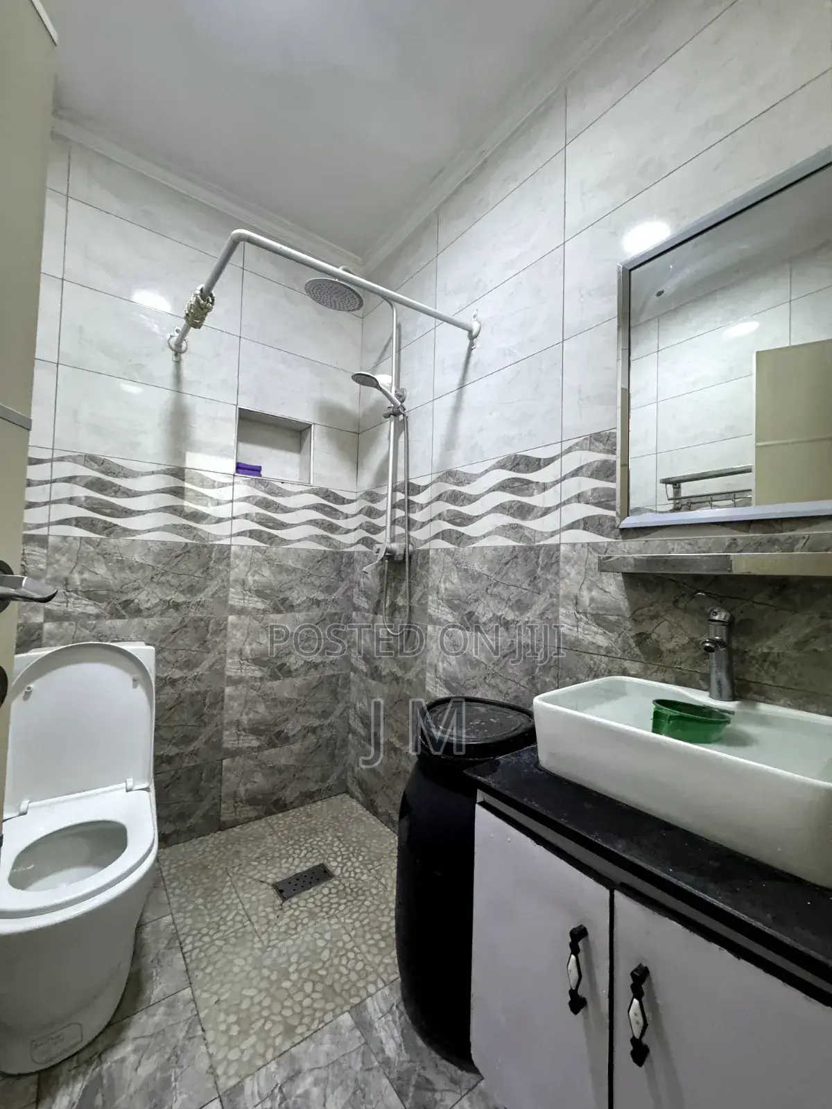 Furnished 2bdrm Apartment in Yeka for rent