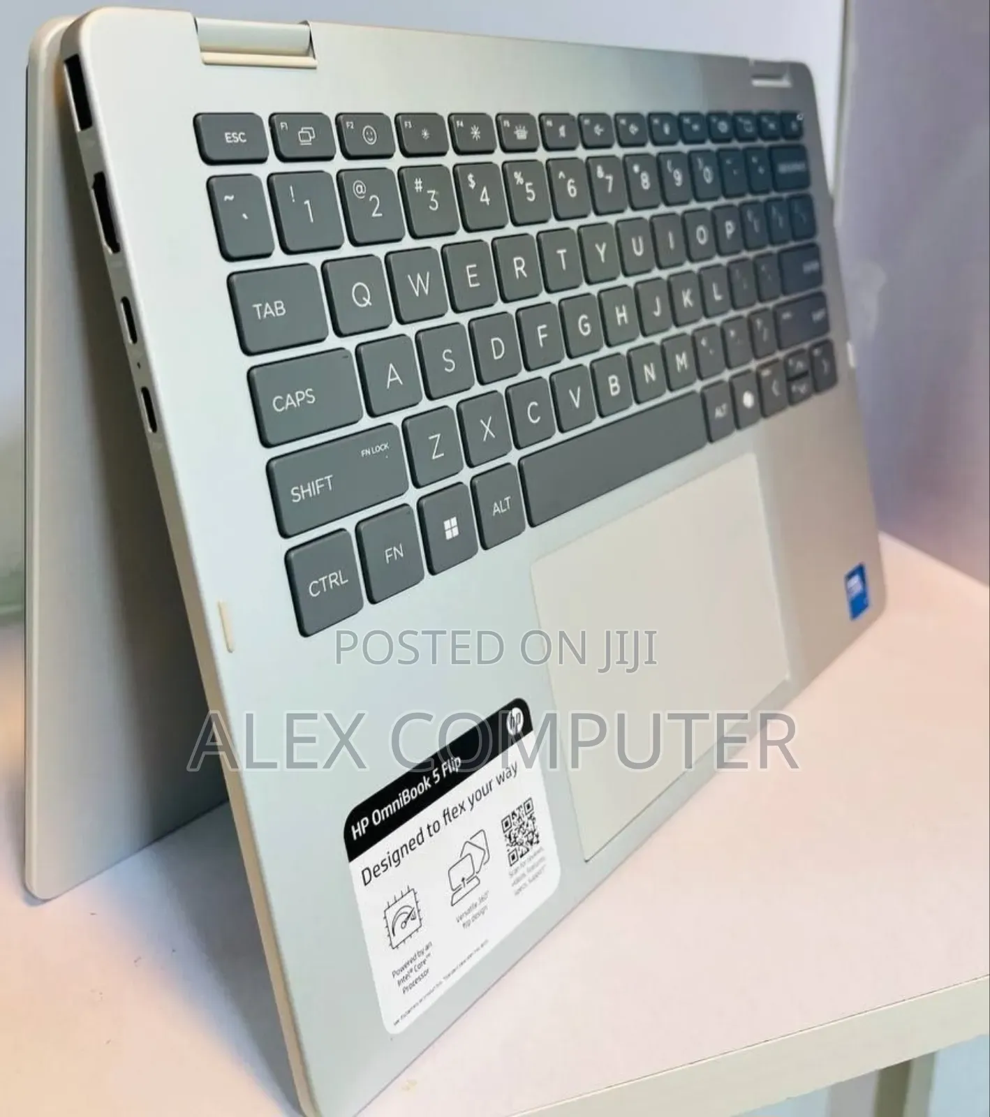 New Laptop HP OmniBook 5 14" 16GB Intel Core 7 SSD 512GB