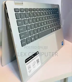 New Laptop HP OmniBook 5 14" 16GB Intel Core 7 SSD 512GB