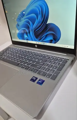 New Laptop HP Stream Notebook 16GB Intel Core Ultra 7 SSD 1T