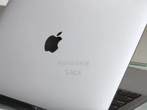 New Laptop Apple MacBook Pro 2019 16GB Intel Core i7 SSD 256GB