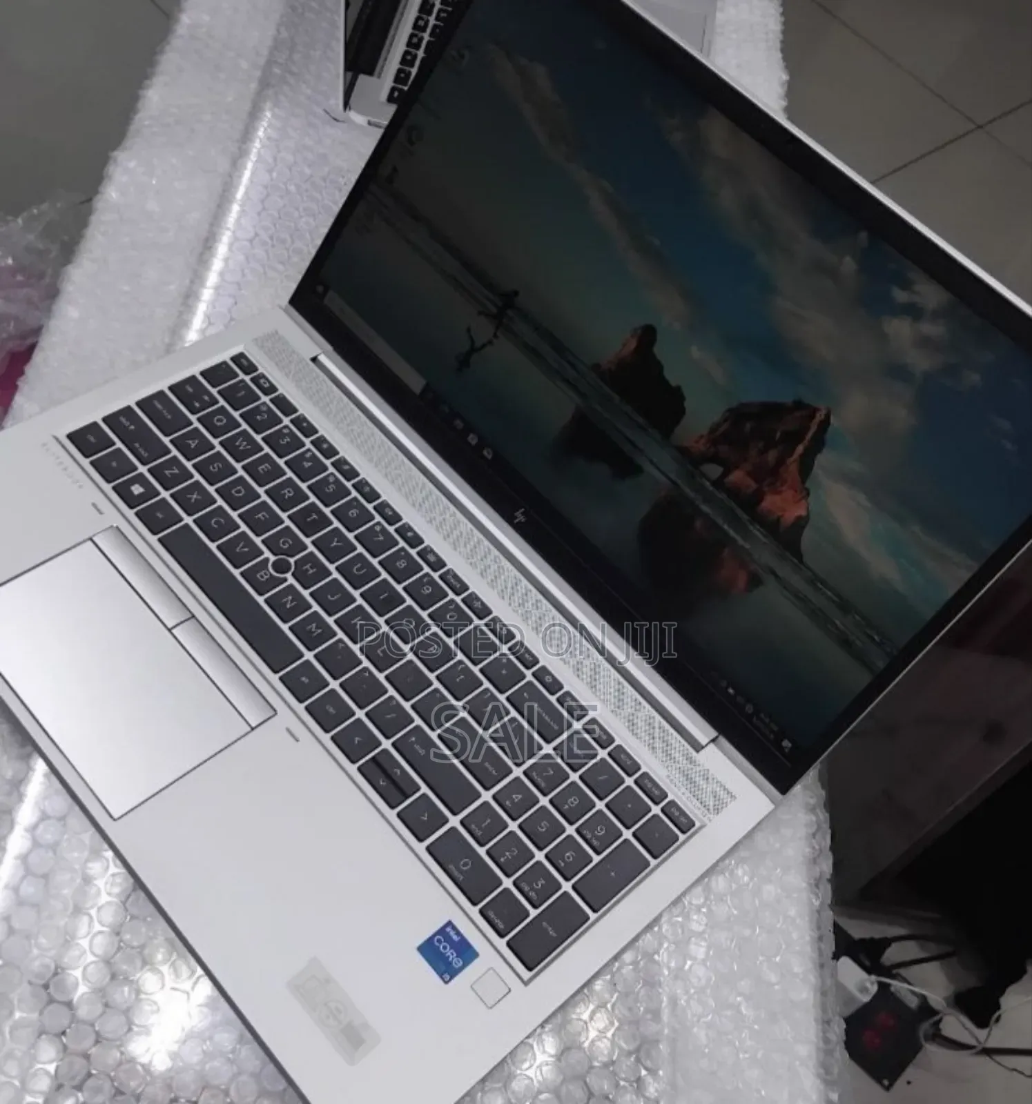 New Laptop HP EliteBook 840 G8 16GB Intel Core i7 SSD 512GB