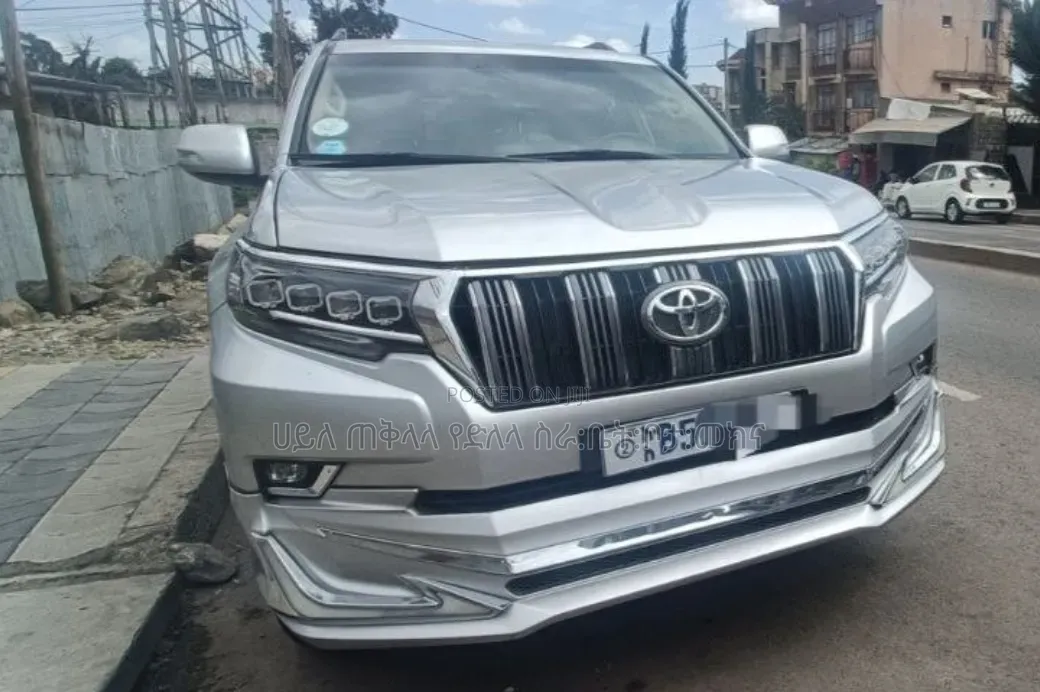 Toyota Land Cruiser Prado 2014 Off white