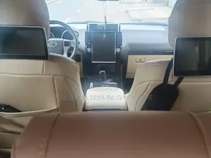 Toyota Land Cruiser Prado 2014 Off white