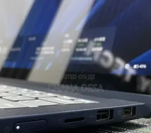 New Laptop Lenovo 16GB AMD Ryzen 7 SSD 1T