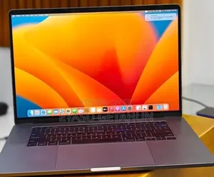 New Laptop Apple MacBook Pro 2019 16GB Intel Core i7 SSD 512GB