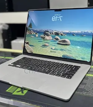 New Laptop Apple MacBook Air 2025 M4 15-inch 24GB Apple M4 SSD 512GB