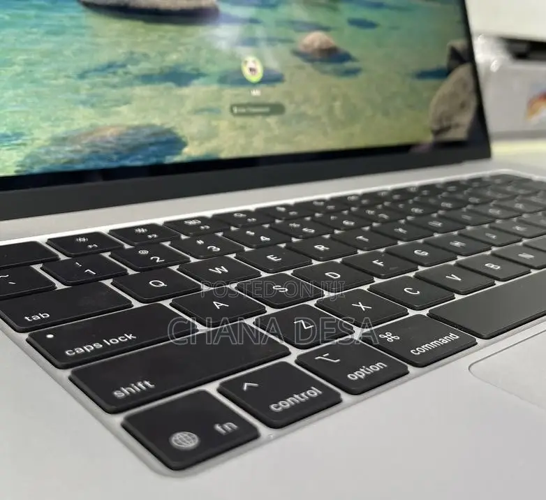 New Laptop Apple MacBook Air 2025 M4 15-inch 24GB Apple M4 SSD 512GB