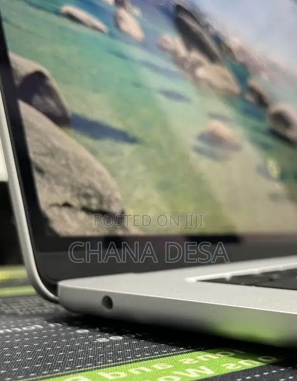 New Laptop Apple MacBook Air 2025 M4 15-inch 24GB Apple M4 SSD 512GB
