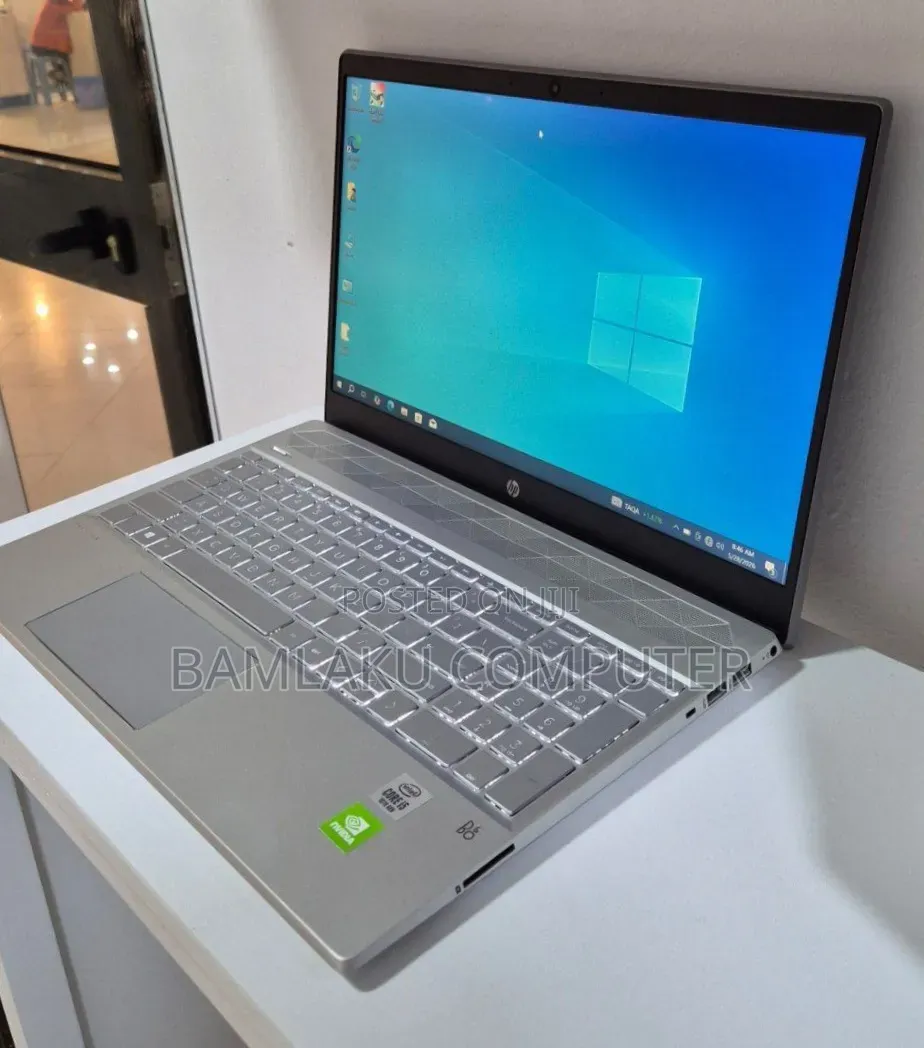 New Laptop HP Pavilion 15 8GB Intel Core i5 SSD 512GB