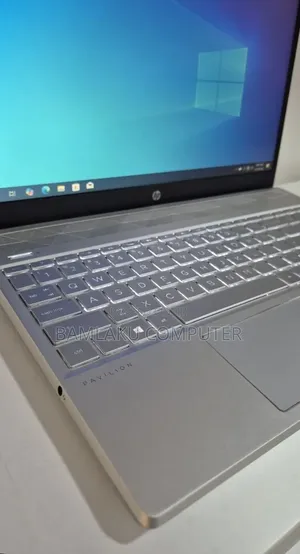 New Laptop HP Pavilion 15 8GB Intel Core i5 SSD 512GB