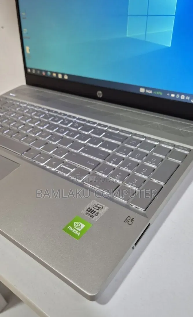 New Laptop HP Pavilion 15 8GB Intel Core i5 SSD 512GB