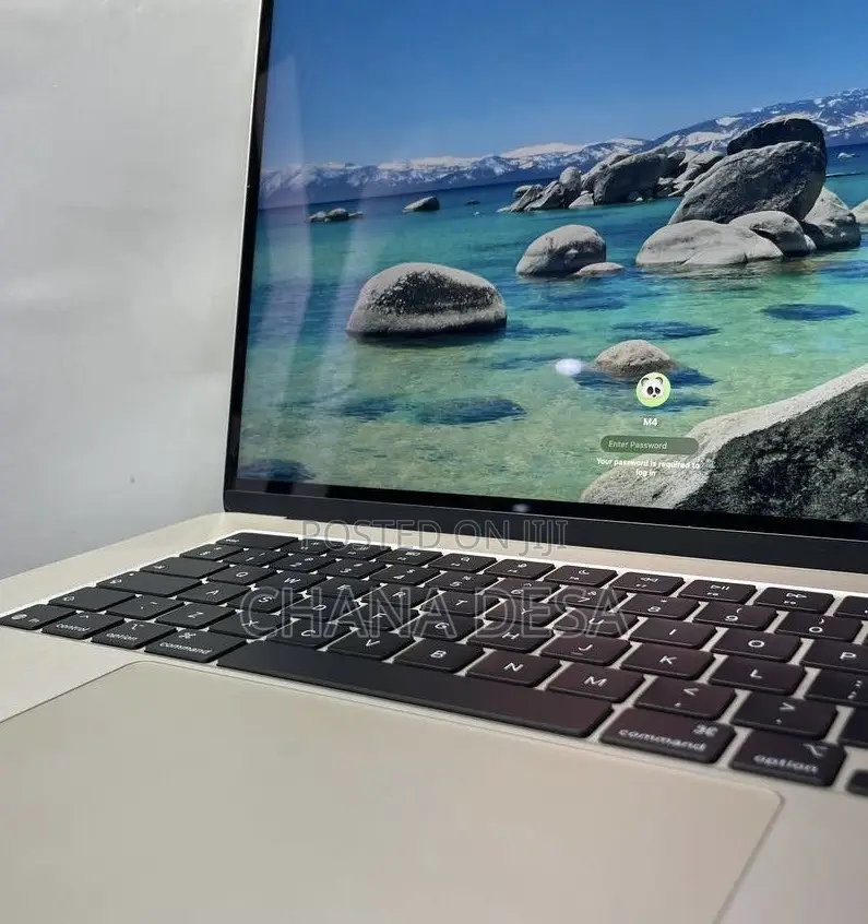 New Laptop Apple MacBook Air 2025 M4 15-inch 16GB Apple M4 SSD 256GB