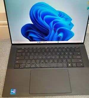 New Laptop Dell Precision 5560 16GB Intel Core i7 SSD 512GB