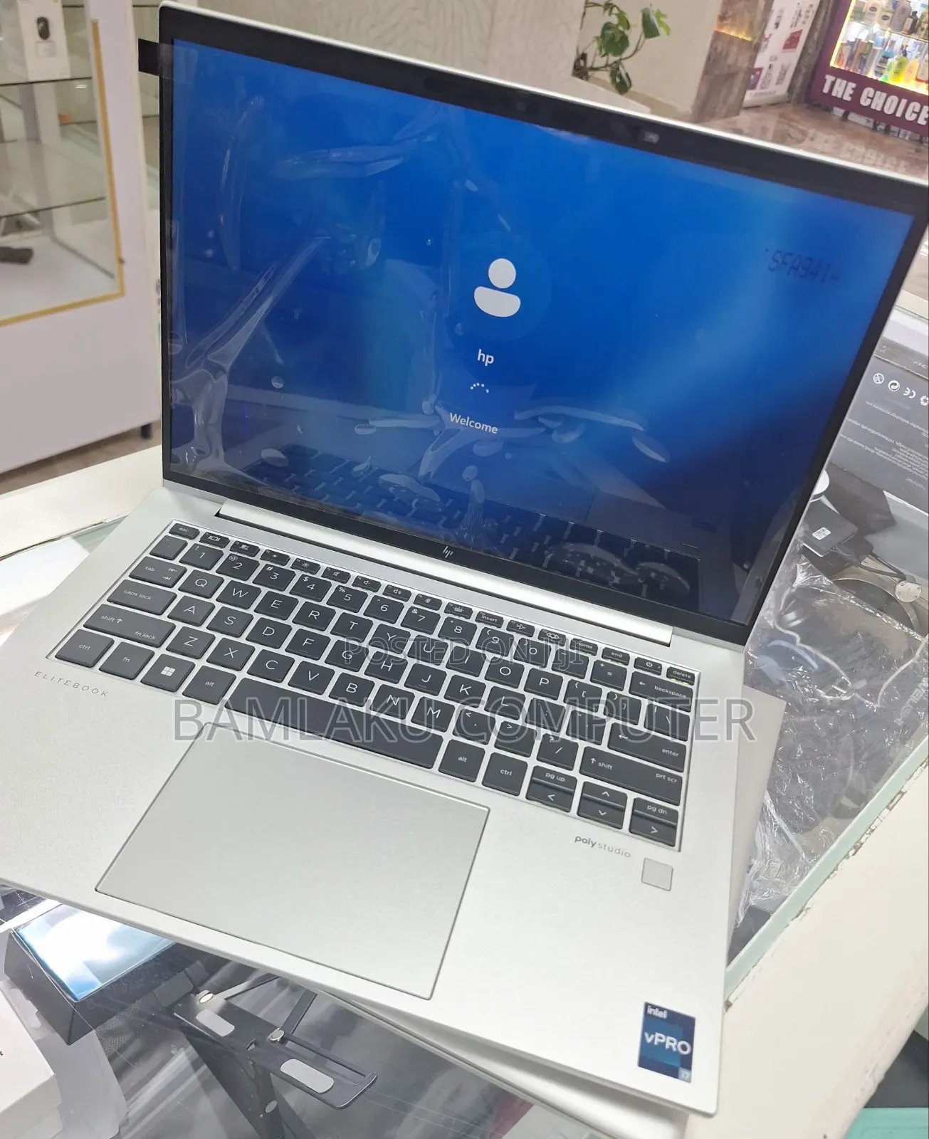 New Laptop HP EliteBook 640 G10 16GB Intel Core i7 SSD 512GB
