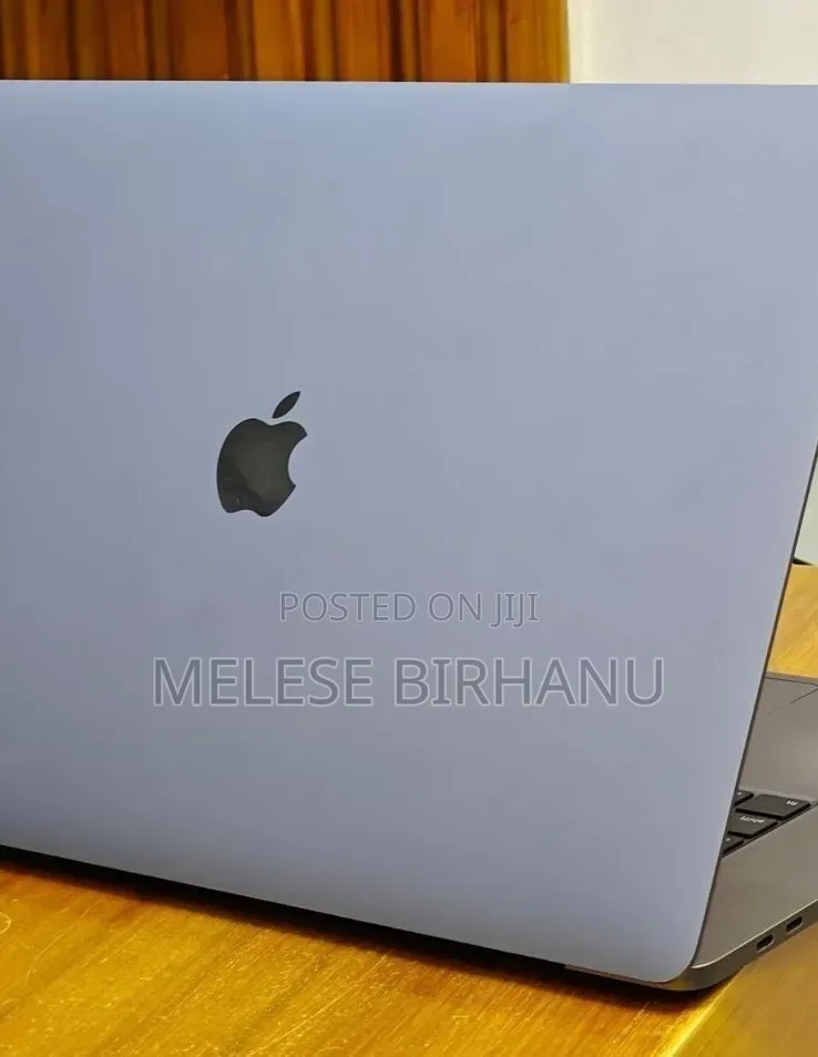 New Laptop Apple MacBook Pro 2019 16GB Intel Core i7 SSD 512GB