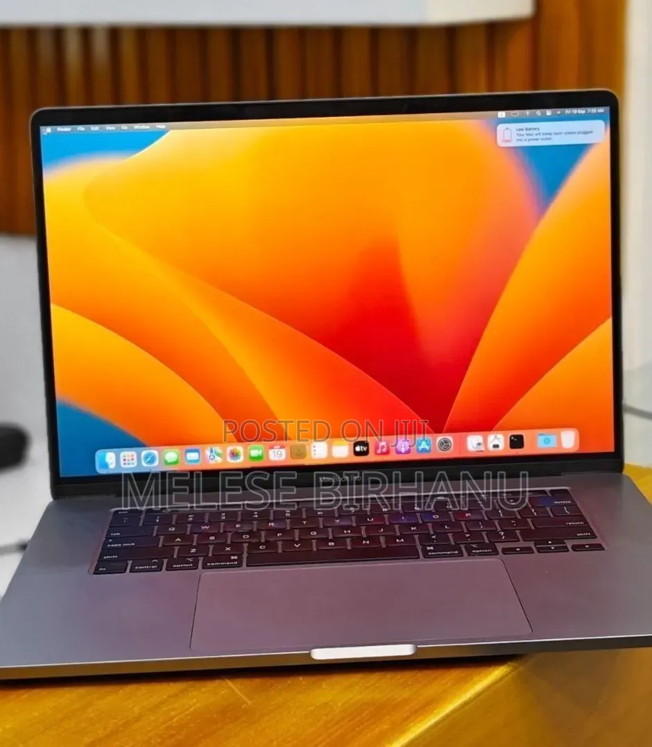 New Laptop Apple MacBook Pro 2019 16GB Intel Core i7 SSD 512GB