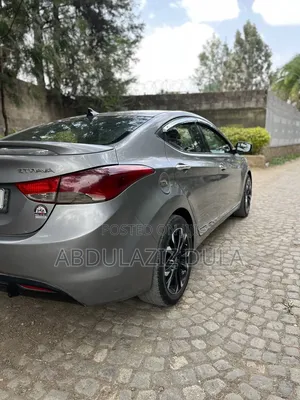 Hyundai Avante 2013 Silver