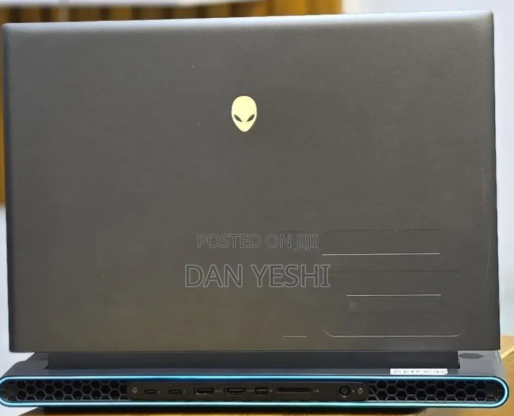 New Laptop Alienware X16 r1 16GB Intel Core i9 SSD 1T