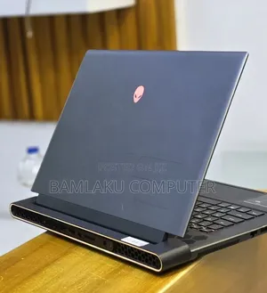 New Laptop Alienware X16 r1 16GB Intel Core i9 SSD 1T