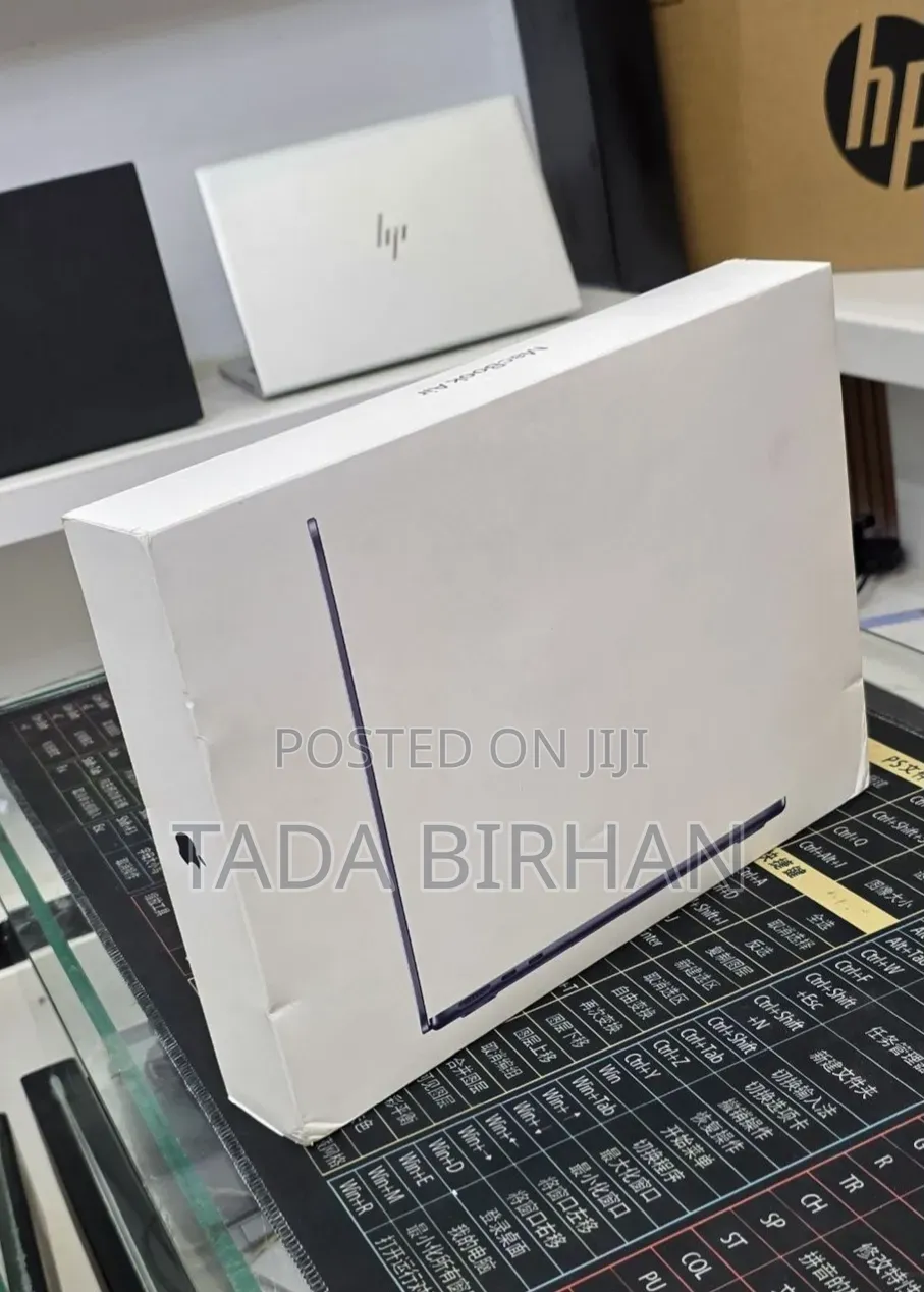 New Laptop Apple MacBook Air 2026 M5 13-inch 16GB Apple M5 SSD 512GB