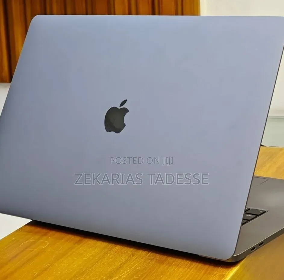 New Laptop Apple MacBook Pro 2019 16GB Intel Core i7 SSD 512GB