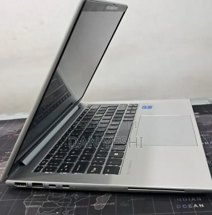 New Laptop HP EliteBook 830 16GB Intel Core i7 SSD 512GB