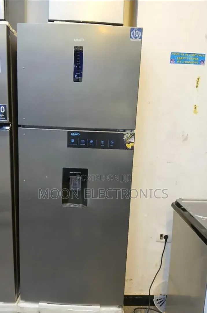 Orbit Freezer Refrigerator Featuring a Built-in Water Dispenser 615 L