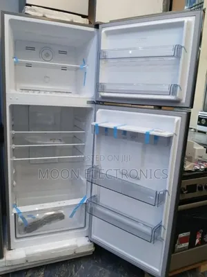Orbit Freezer Refrigerator Featuring a Built-in Water Dispenser 615 L