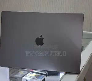 New Laptop Apple MacBook Pro M1 32GB Apple M1 Max SSD 1T