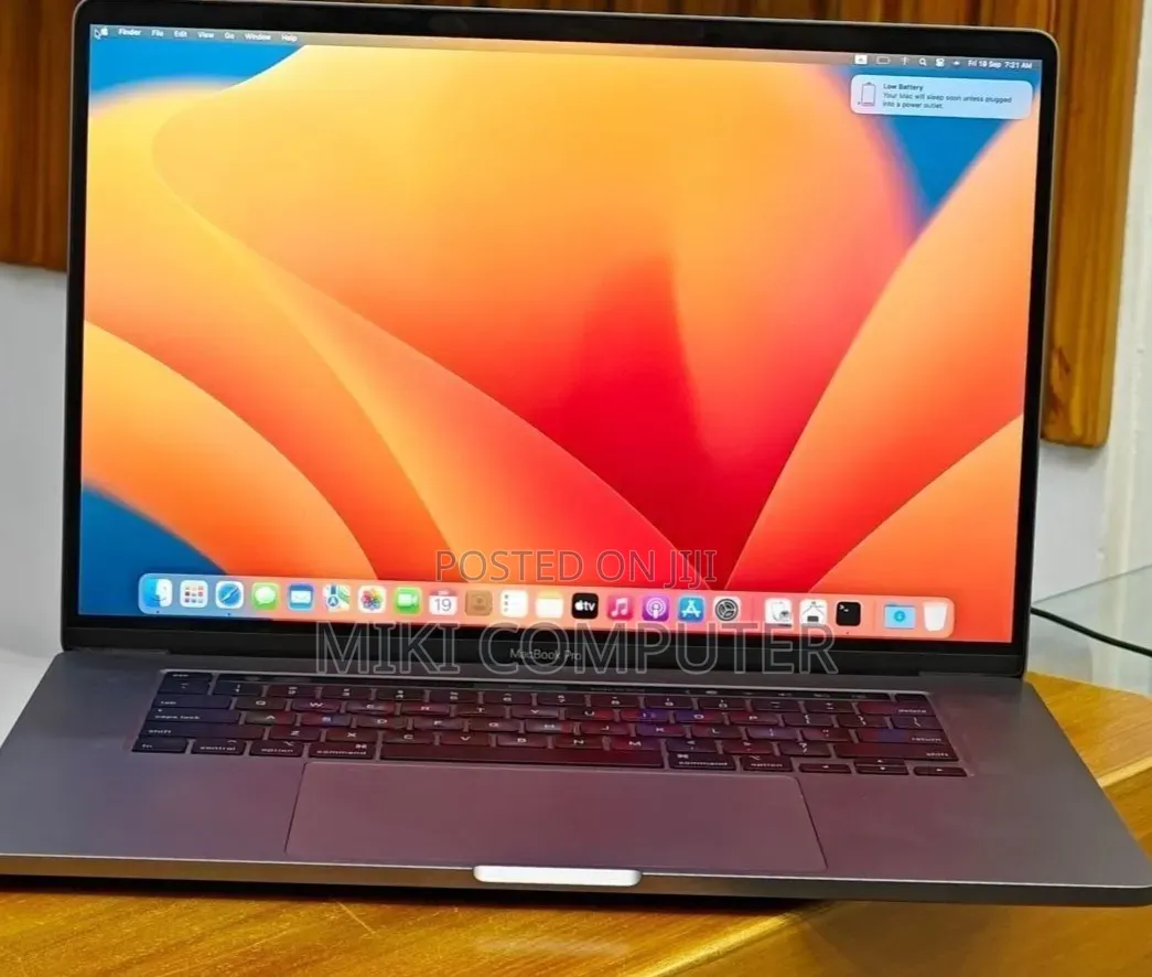 New Laptop Apple MacBook Pro M1 16GB Intel SSD 512GB