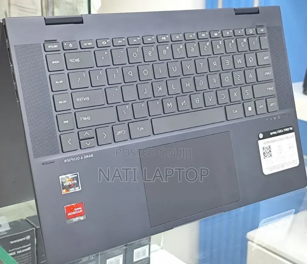 New Laptop HP Envy X360 8GB AMD Ryzen 5 SSD 256GB