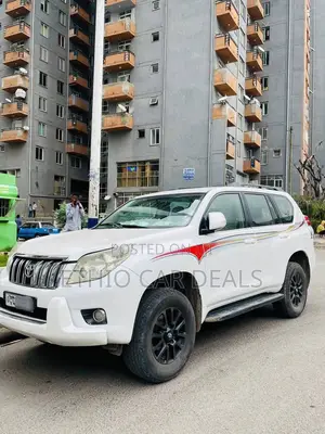 Toyota Land Cruiser Prado 2012 White