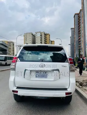 Toyota Land Cruiser Prado 2012 White