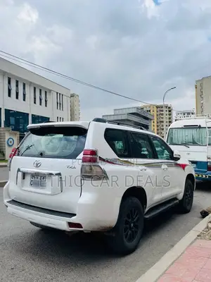 Toyota Land Cruiser Prado 2012 White