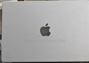 New Laptop Apple MacBook Pro 16GB AMD A8 SSD 512GB